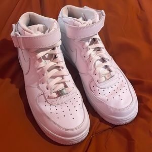 NIKE AF1 high top